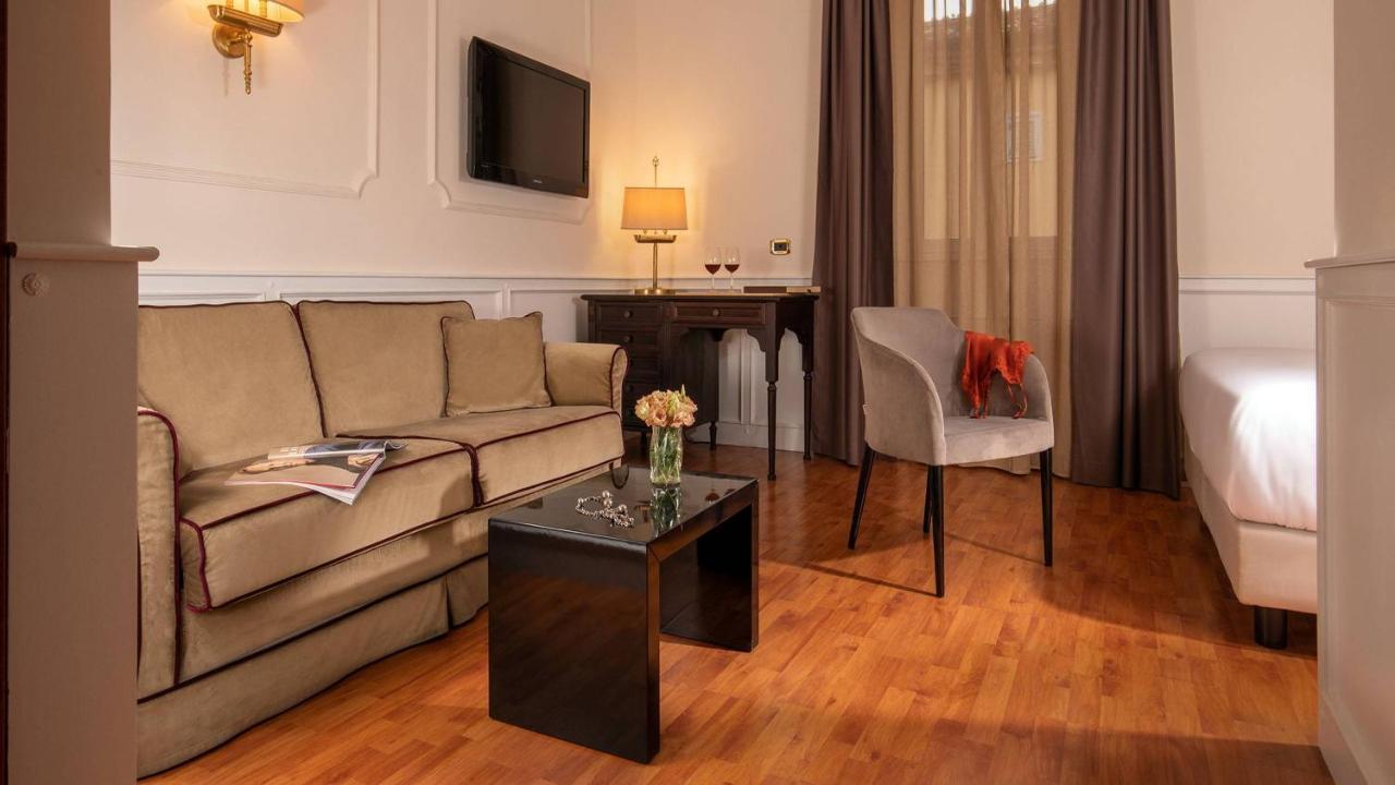Hotel Del Corso Рим Екстериор снимка
